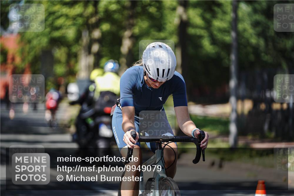 09.08.2026 - GEWOBA Citytriathlon Bremen Michael Burmester http://msf.ph/oto/9949079 09.08.2026 12:44:41 Radfahren 654, 669, 771, 779, 801, 849, 936, 1122, 1152 meine-sportfotos.de