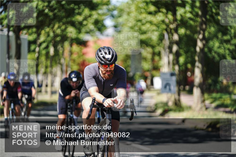 09.08.2026 - GEWOBA Citytriathlon Bremen Michael Burmester http://msf.ph/oto/9949082 09.08.2026 12:44:50 Radfahren 666, 729, 801, 813, 831, 842, 936, 941, 985, 1117 meine-sportfotos.de