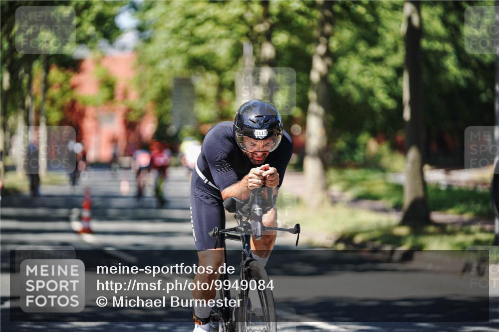 09.08.2026 - GEWOBA Citytriathlon Bremen Michael Burmester http://msf.ph/oto/9949084 09.08.2026 12:44:51 Radfahren 666, 729, 813, 831, 842, 936, 941, 985, 1117 meine-sportfotos.de