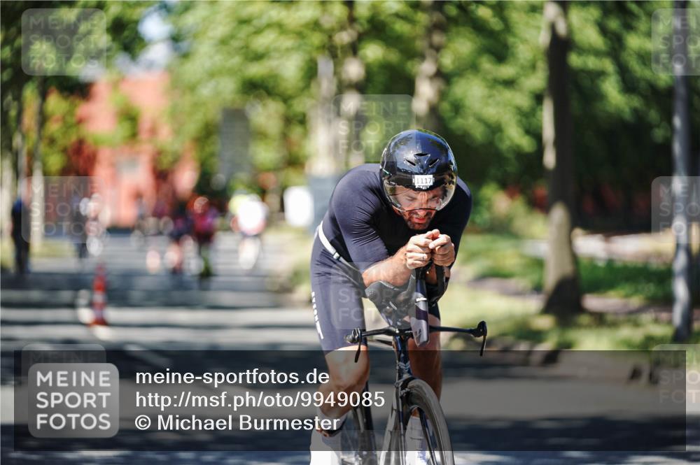 09.08.2026 - GEWOBA Citytriathlon Bremen Michael Burmester http://msf.ph/oto/9949085 09.08.2026 12:44:51 Radfahren 666, 729, 813, 831, 842, 936, 941, 985, 1117 meine-sportfotos.de