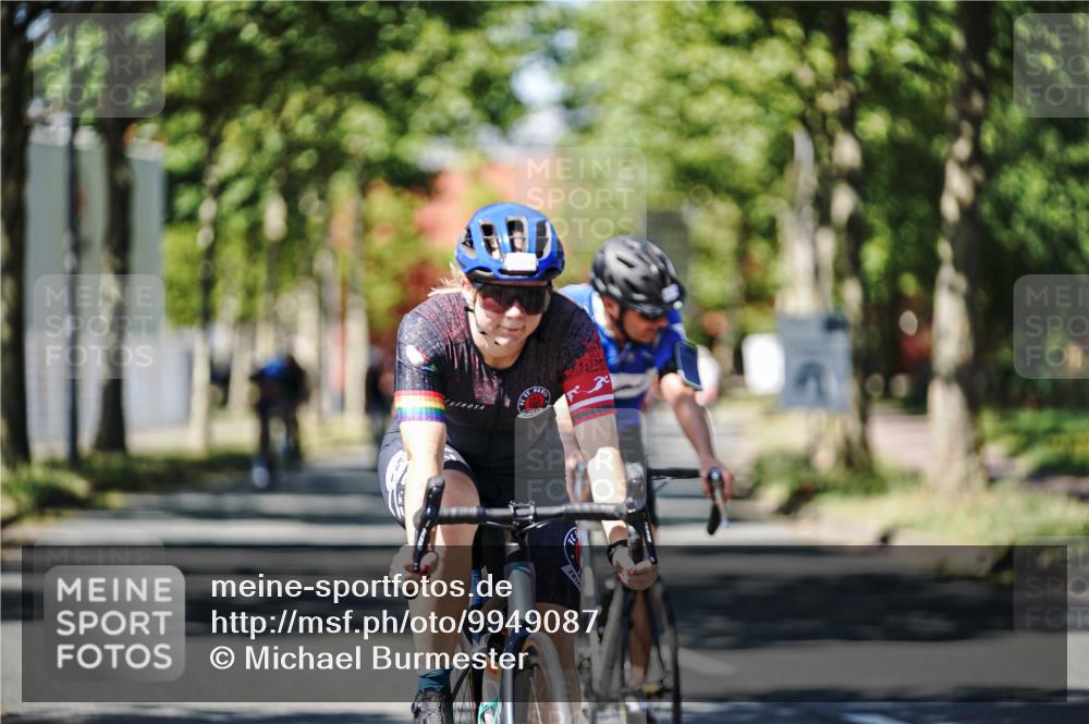 09.08.2026 - GEWOBA Citytriathlon Bremen Michael Burmester http://msf.ph/oto/9949087 09.08.2026 12:44:52 Radfahren 666, 729, 813, 831, 842, 936, 941, 985, 1117 meine-sportfotos.de