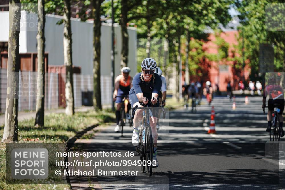 09.08.2026 - GEWOBA Citytriathlon Bremen Michael Burmester http://msf.ph/oto/9949093 09.08.2026 12:44:59 Radfahren 556, 607, 631, 666, 690, 729, 813, 831, 842, 843, 853, 941, 985, 1117 meine-sportfotos.de