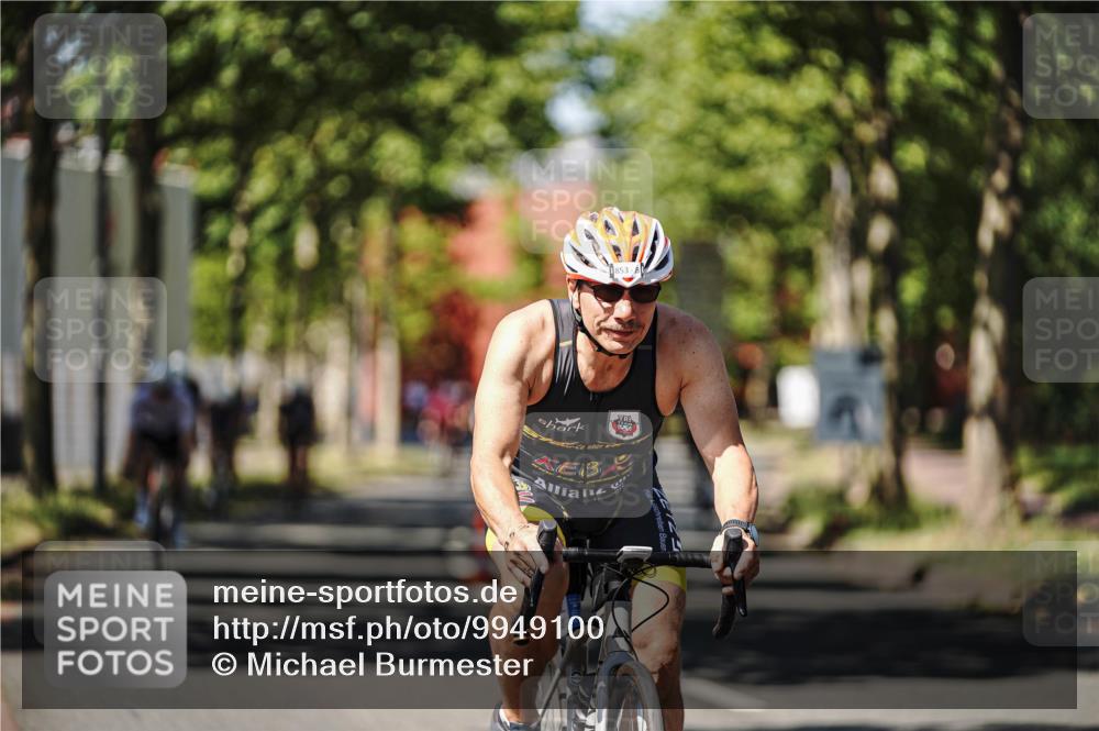 09.08.2026 - GEWOBA Citytriathlon Bremen Michael Burmester http://msf.ph/oto/9949100 09.08.2026 12:45:02 Radfahren 556, 607, 631, 666, 690, 729, 813, 831, 842, 843, 853, 862, 941, 985, 1117 meine-sportfotos.de