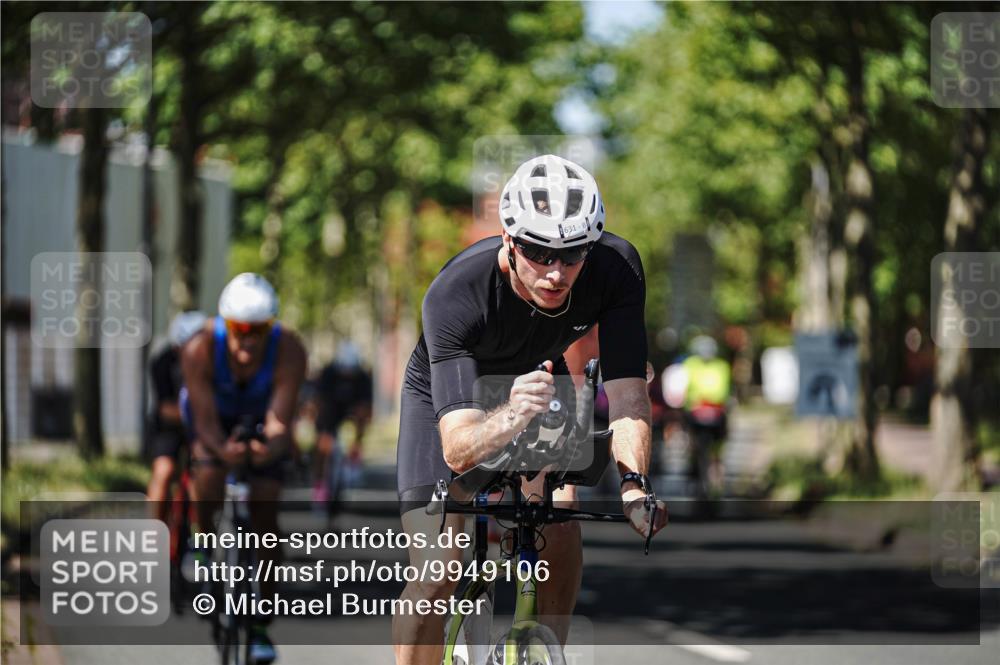 09.08.2026 - GEWOBA Citytriathlon Bremen Michael Burmester http://msf.ph/oto/9949106 09.08.2026 12:45:06 Radfahren 556, 597, 607, 610, 631, 666, 676, 690, 813, 831, 843, 853, 862, 985, 1117, 1128 meine-sportfotos.de