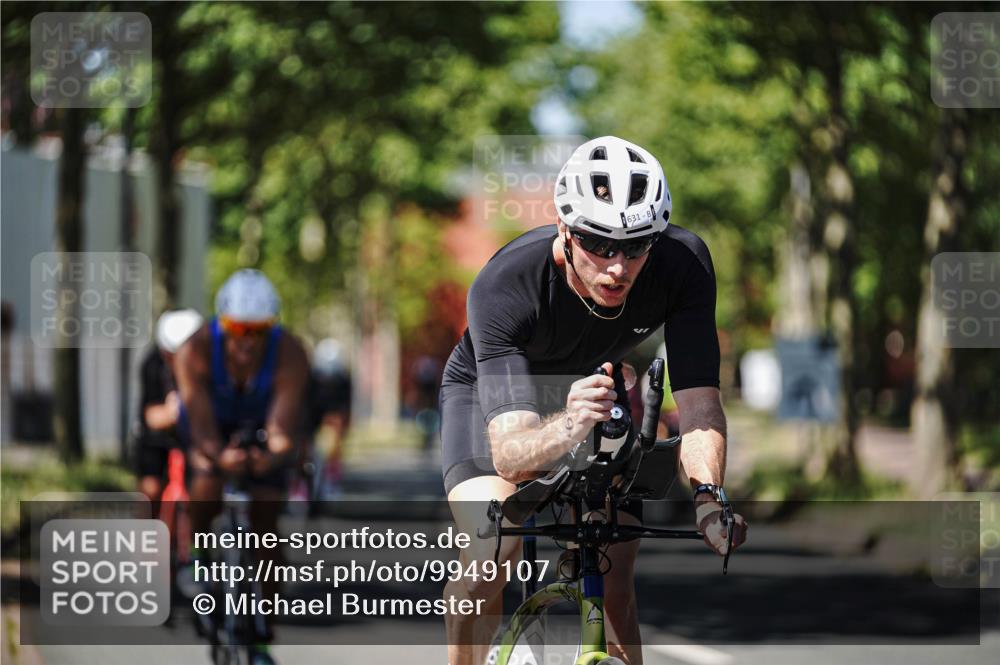 09.08.2026 - GEWOBA Citytriathlon Bremen Michael Burmester http://msf.ph/oto/9949107 09.08.2026 12:45:06 Radfahren 556, 597, 607, 610, 631, 666, 676, 690, 813, 831, 843, 853, 862, 985, 1117, 1128 meine-sportfotos.de