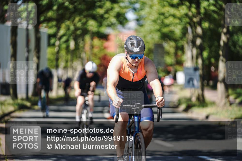 09.08.2026 - GEWOBA Citytriathlon Bremen Michael Burmester http://msf.ph/oto/9949119 09.08.2026 12:45:11 Radfahren 549, 556, 597, 607, 610, 631, 676, 690, 738, 843, 853, 862, 878, 997, 1128, 1157 meine-sportfotos.de