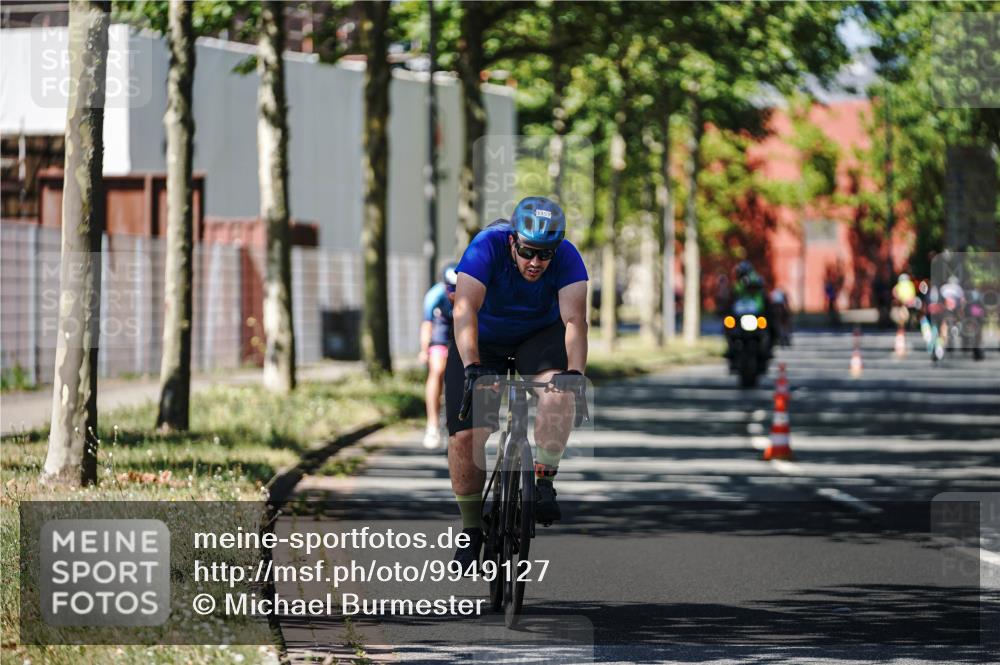 09.08.2026 - GEWOBA Citytriathlon Bremen Michael Burmester http://msf.ph/oto/9949127 09.08.2026 12:45:16 Radfahren 549, 556, 597, 610, 631, 676, 690, 738, 862, 878, 997, 1001, 1128, 1157 meine-sportfotos.de