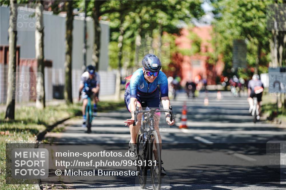 09.08.2026 - GEWOBA Citytriathlon Bremen Michael Burmester http://msf.ph/oto/9949131 09.08.2026 12:45:19 Radfahren 549, 556, 597, 610, 631, 676, 690, 738, 862, 878, 997, 1001, 1128, 1157 meine-sportfotos.de