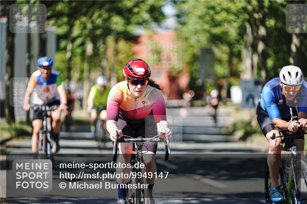 09.08.2026 - GEWOBA Citytriathlon Bremen Michael Burmester http://msf.ph/oto/9949147 09.08.2026 12:45:44 Radfahren 630, 632, 723, 791, 830, 856, 881, 908, 922, 927, 1011 meine-sportfotos.de