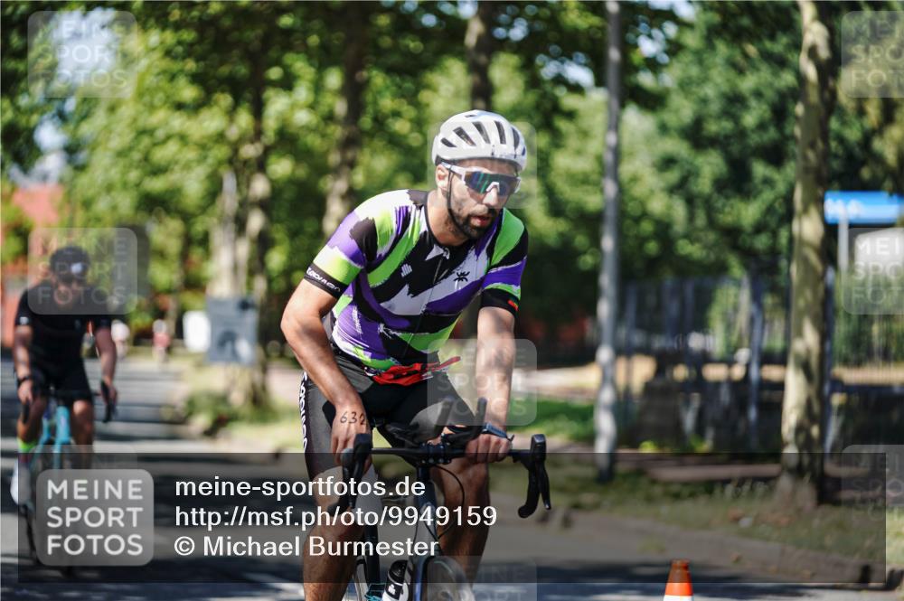 09.08.2026 - GEWOBA Citytriathlon Bremen Michael Burmester http://msf.ph/oto/9949159 09.08.2026 12:45:50 Radfahren 630, 632, 691, 723, 791, 830, 856, 881, 908, 913, 922, 927, 962, 1007, 1011 meine-sportfotos.de