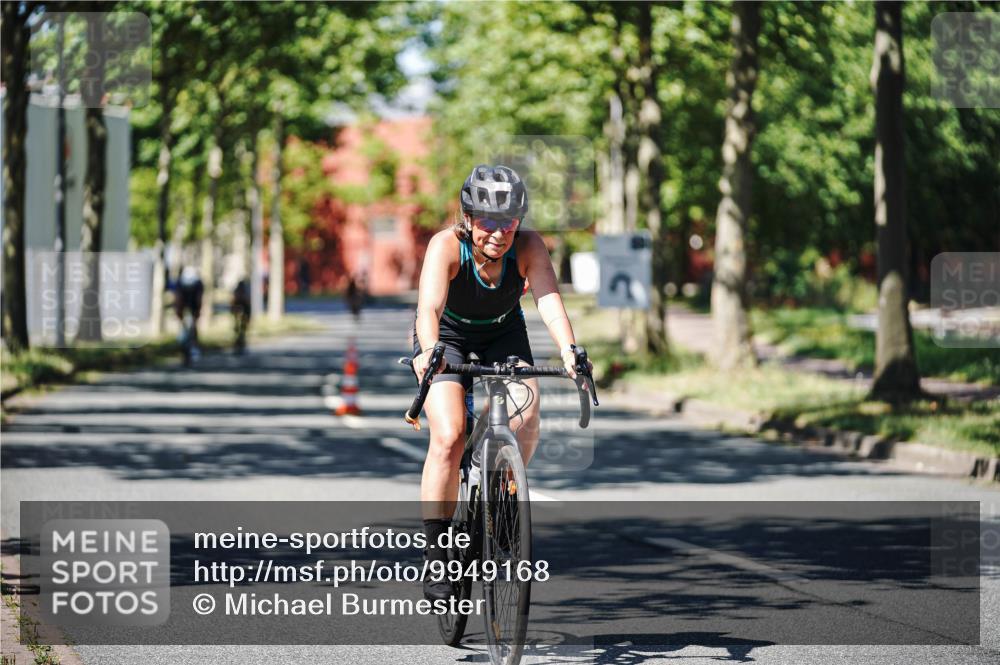 09.08.2026 - GEWOBA Citytriathlon Bremen Michael Burmester http://msf.ph/oto/9949168 09.08.2026 12:45:54 Radfahren 630, 632, 691, 703, 723, 791, 830, 856, 881, 908, 913, 922, 927, 962, 1007, 1011 meine-sportfotos.de