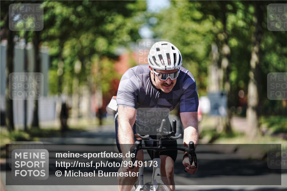 09.08.2026 - GEWOBA Citytriathlon Bremen Michael Burmester http://msf.ph/oto/9949173 09.08.2026 12:46:00 Radfahren 630, 632, 691, 698, 703, 723, 775, 791, 881, 899, 908, 913, 962, 1007 meine-sportfotos.de