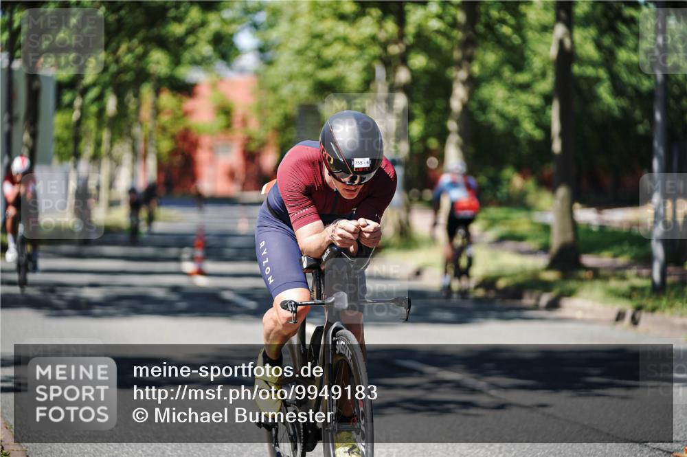 09.08.2026 - GEWOBA Citytriathlon Bremen Michael Burmester http://msf.ph/oto/9949183 09.08.2026 12:46:06 Radfahren 698, 703, 746, 775, 899, 913, 962, 1002, 1007 meine-sportfotos.de