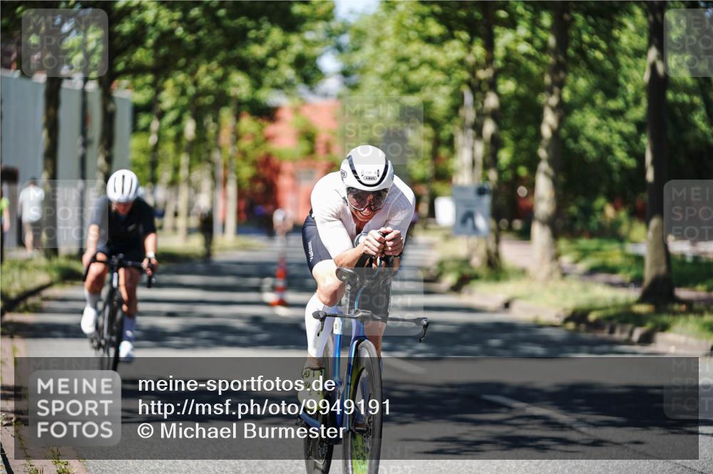 09.08.2026 - GEWOBA Citytriathlon Bremen Michael Burmester http://msf.ph/oto/9949191 09.08.2026 12:46:10 Radfahren 698, 703, 746, 775, 899, 913, 917, 1002 meine-sportfotos.de