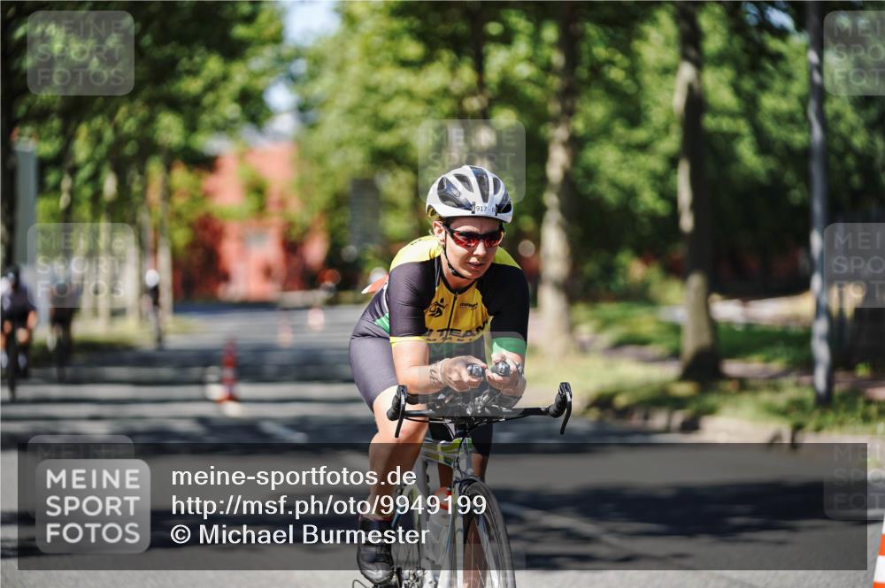 09.08.2026 - GEWOBA Citytriathlon Bremen Michael Burmester http://msf.ph/oto/9949199 09.08.2026 12:46:17 Radfahren 698, 746, 835, 899, 917, 958, 1002 meine-sportfotos.de