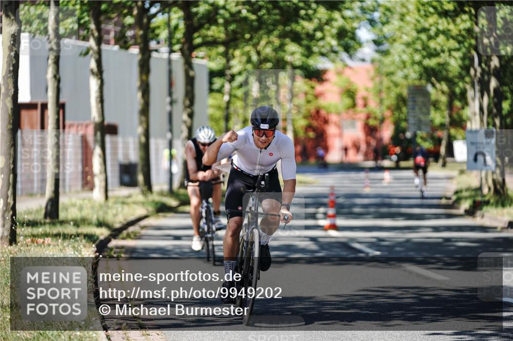 09.08.2026 - GEWOBA Citytriathlon Bremen Michael Burmester http://msf.ph/oto/9949202 09.08.2026 12:46:20 Radfahren 575, 746, 835, 917, 958, 1002 meine-sportfotos.de