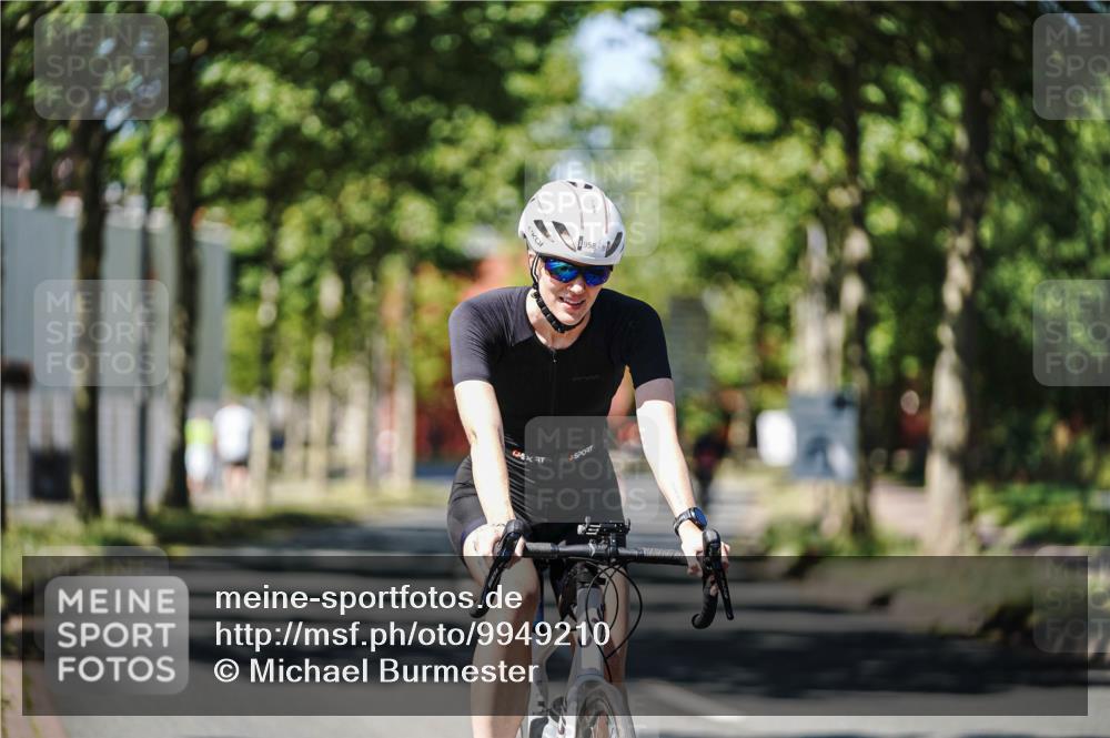 09.08.2026 - GEWOBA Citytriathlon Bremen Michael Burmester http://msf.ph/oto/9949210 09.08.2026 12:46:25 Radfahren 575, 835, 917, 958 meine-sportfotos.de