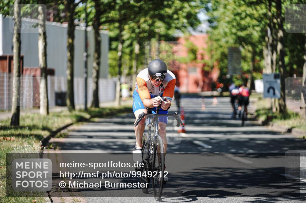 09.08.2026 - GEWOBA Citytriathlon Bremen Michael Burmester http://msf.ph/oto/9949212 09.08.2026 12:46:36 Radfahren 575, 579, 650, 652, 958 meine-sportfotos.de