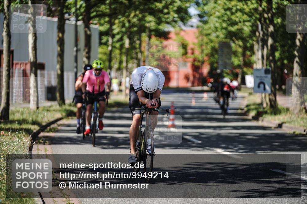 09.08.2026 - GEWOBA Citytriathlon Bremen Michael Burmester http://msf.ph/oto/9949214 09.08.2026 12:46:41 Radfahren 579, 591, 650, 652 meine-sportfotos.de