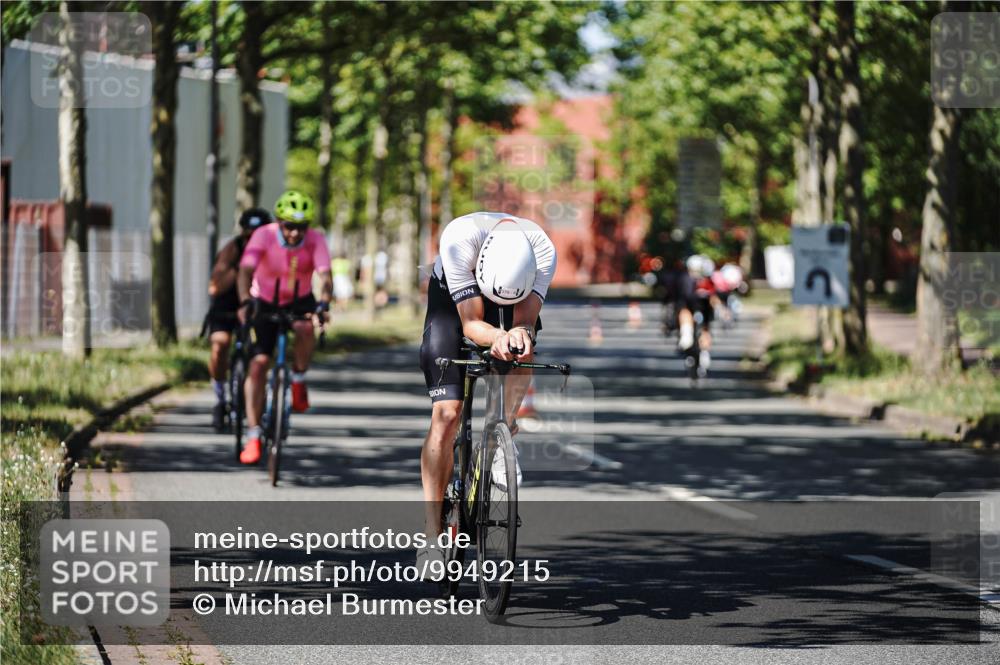 09.08.2026 - GEWOBA Citytriathlon Bremen Michael Burmester http://msf.ph/oto/9949215 09.08.2026 12:46:41 Radfahren 579, 591, 650, 652 meine-sportfotos.de