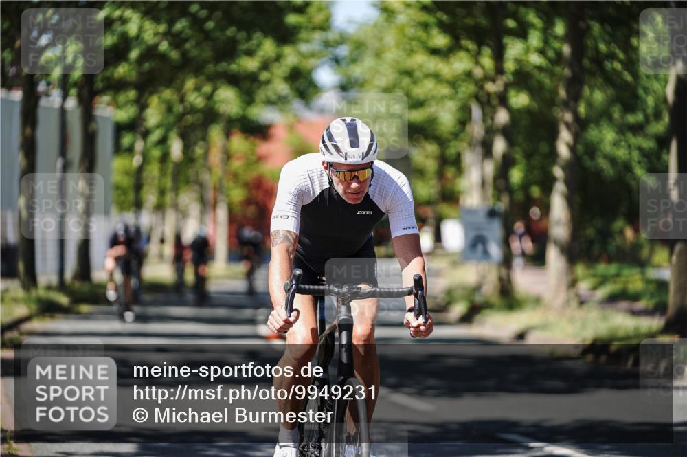 09.08.2026 - GEWOBA Citytriathlon Bremen Michael Burmester http://msf.ph/oto/9949231 09.08.2026 12:47:14 Radfahren 554, 646, 697, 721, 825, 969 meine-sportfotos.de