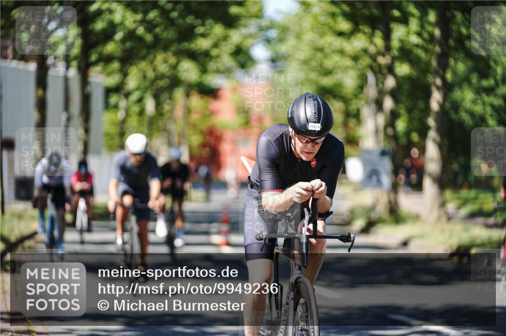 09.08.2026 - GEWOBA Citytriathlon Bremen Michael Burmester http://msf.ph/oto/9949236 09.08.2026 12:47:18 Radfahren 540, 554, 646, 721, 793, 825, 969 meine-sportfotos.de