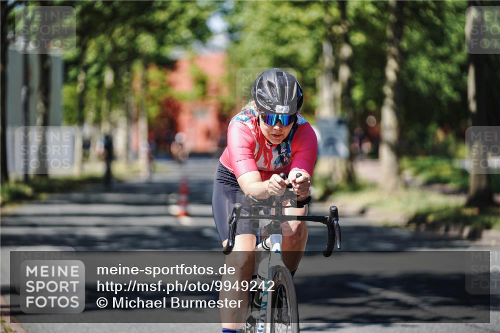 09.08.2026 - GEWOBA Citytriathlon Bremen Michael Burmester http://msf.ph/oto/9949242 09.08.2026 12:47:21 Radfahren 540, 554, 646, 662, 721, 793, 825, 969 meine-sportfotos.de