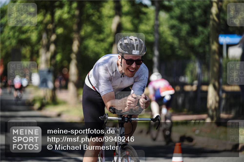 09.08.2026 - GEWOBA Citytriathlon Bremen Michael Burmester http://msf.ph/oto/9949246 09.08.2026 12:47:27 Radfahren 540, 554, 619, 646, 662, 721, 747, 793, 969 meine-sportfotos.de