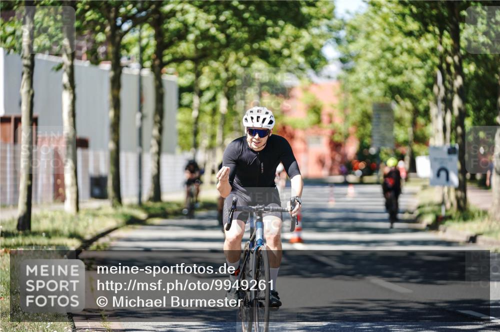 09.08.2026 - GEWOBA Citytriathlon Bremen Michael Burmester http://msf.ph/oto/9949261 09.08.2026 12:47:40 Radfahren 593, 619, 642, 662, 719, 735, 747 meine-sportfotos.de