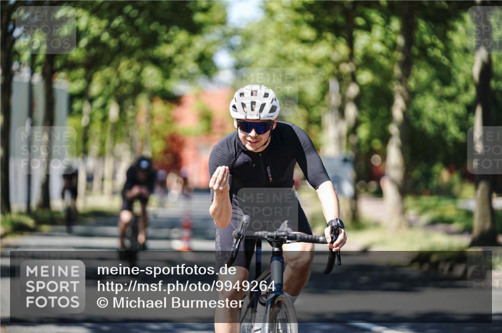 09.08.2026 - GEWOBA Citytriathlon Bremen Michael Burmester http://msf.ph/oto/9949264 09.08.2026 12:47:41 Radfahren 593, 619, 642, 719, 735, 747 meine-sportfotos.de