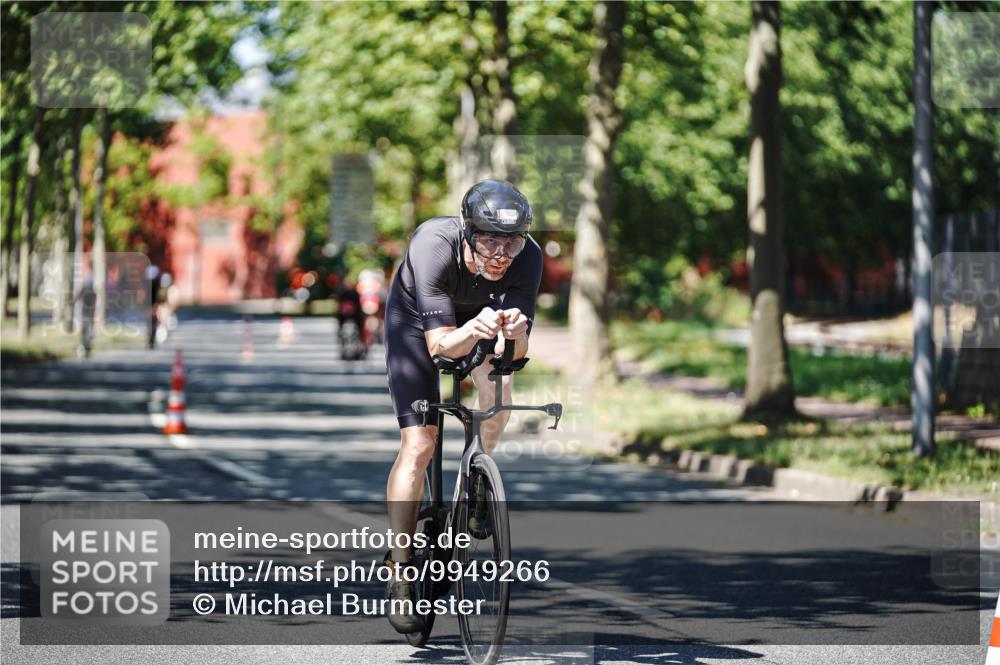 09.08.2026 - GEWOBA Citytriathlon Bremen Michael Burmester http://msf.ph/oto/9949266 09.08.2026 12:47:42 Radfahren 593, 618, 619, 642, 719, 735, 747, 904 meine-sportfotos.de