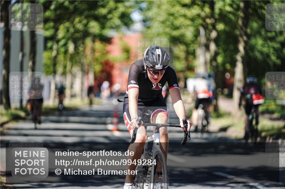 09.08.2026 - GEWOBA Citytriathlon Bremen Michael Burmester http://msf.ph/oto/9949284 09.08.2026 12:47:59 Radfahren 618, 683, 688, 811, 883, 904, 1103, 1116 meine-sportfotos.de