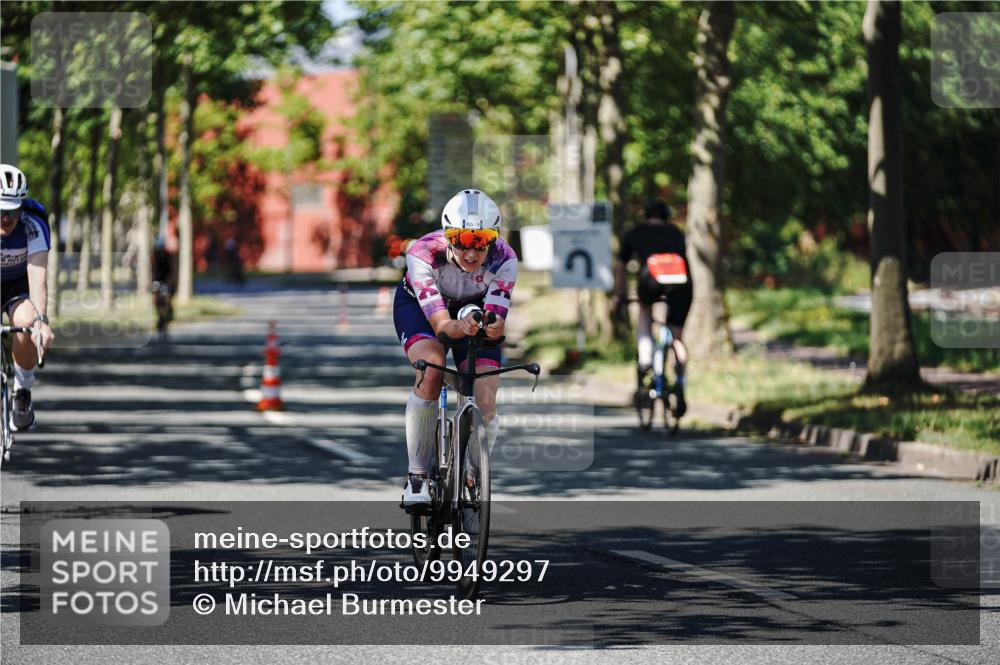 09.08.2026 - GEWOBA Citytriathlon Bremen Michael Burmester http://msf.ph/oto/9949297 09.08.2026 12:48:08 Radfahren 547, 563, 683, 688, 811, 883, 955, 1103, 1116 meine-sportfotos.de