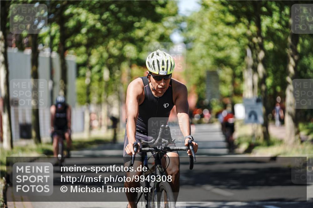 09.08.2026 - GEWOBA Citytriathlon Bremen Michael Burmester http://msf.ph/oto/9949308 09.08.2026 12:48:23 Radfahren 547, 605, 613, 677, 822, 955 meine-sportfotos.de