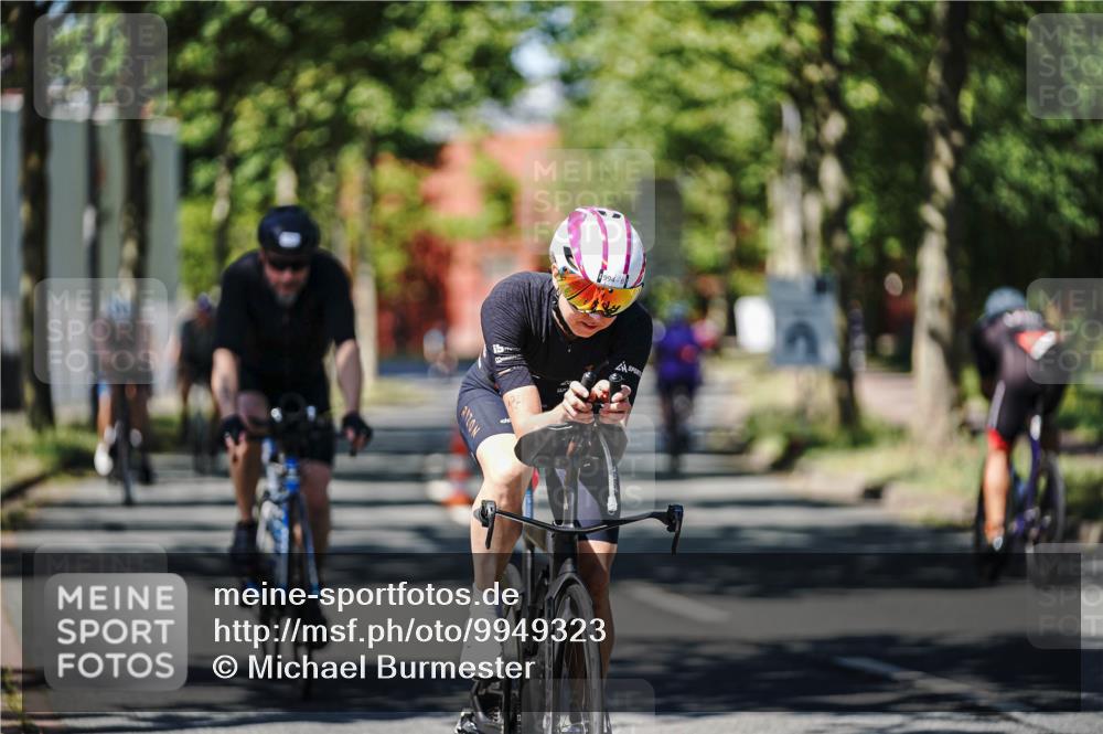 09.08.2026 - GEWOBA Citytriathlon Bremen Michael Burmester http://msf.ph/oto/9949323 09.08.2026 12:48:39 Radfahren 544, 561, 613, 645, 685, 769, 795, 822, 824, 882 meine-sportfotos.de