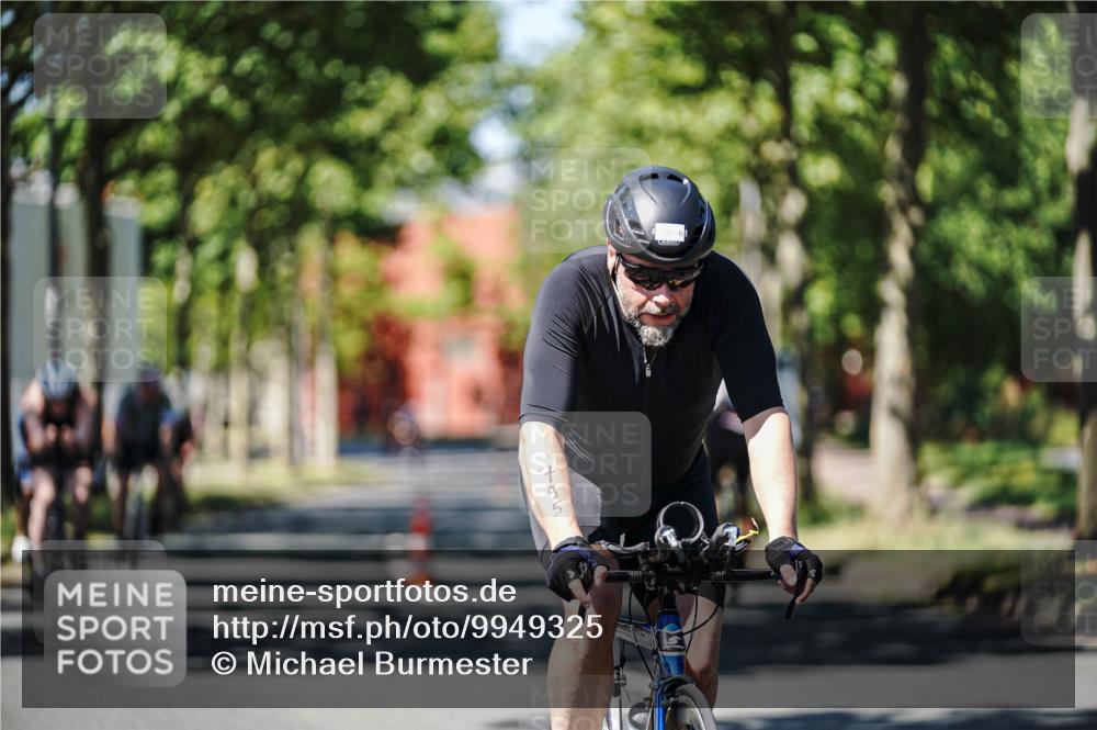 09.08.2026 - GEWOBA Citytriathlon Bremen Michael Burmester http://msf.ph/oto/9949325 09.08.2026 12:48:40 Radfahren 544, 561, 613, 645, 685, 769, 795, 822, 824, 882 meine-sportfotos.de
