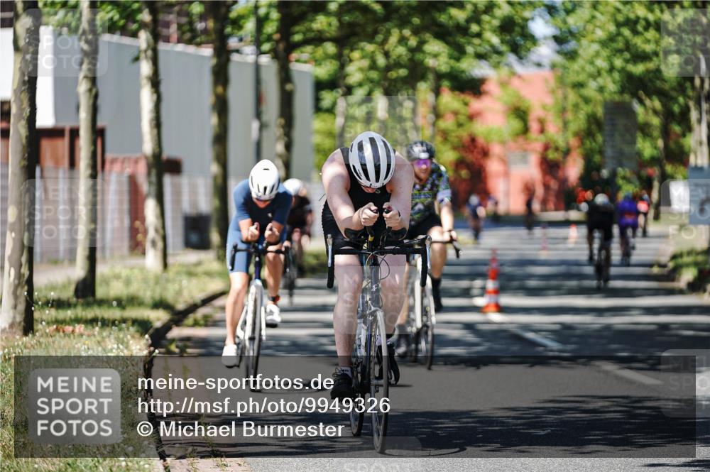09.08.2026 - GEWOBA Citytriathlon Bremen Michael Burmester http://msf.ph/oto/9949326 09.08.2026 12:48:41 Radfahren 544, 561, 613, 645, 685, 769, 795, 822, 824, 882 meine-sportfotos.de