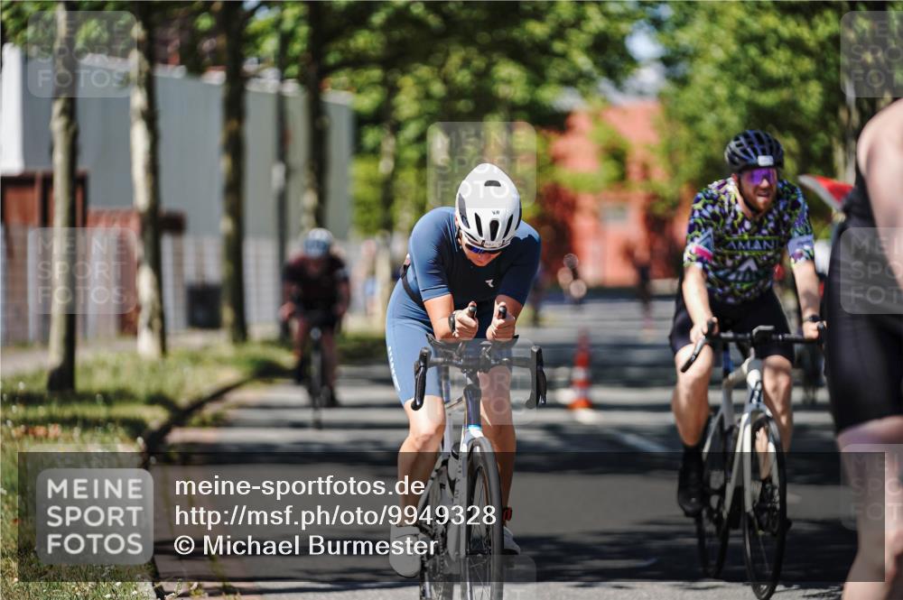 09.08.2026 - GEWOBA Citytriathlon Bremen Michael Burmester http://msf.ph/oto/9949328 09.08.2026 12:48:42 Radfahren 544, 561, 613, 645, 685, 769, 795, 822, 824, 882, 959 meine-sportfotos.de