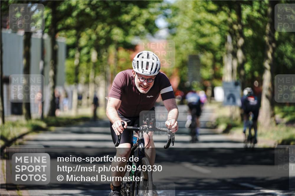 09.08.2026 - GEWOBA Citytriathlon Bremen Michael Burmester http://msf.ph/oto/9949330 09.08.2026 12:48:45 Radfahren 544, 561, 645, 685, 795, 824, 882, 959 meine-sportfotos.de