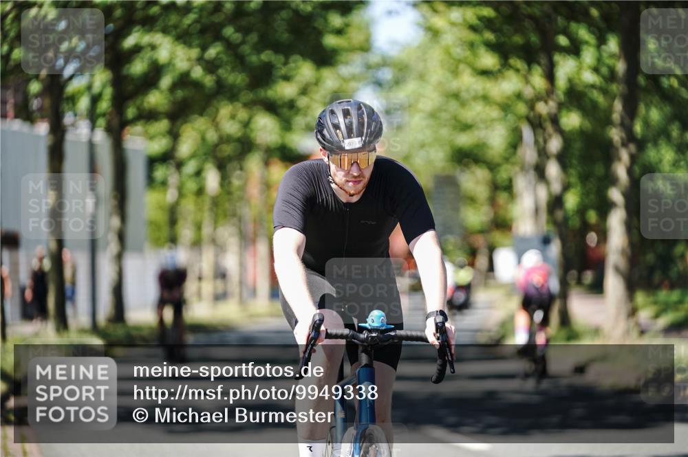 09.08.2026 - GEWOBA Citytriathlon Bremen Michael Burmester http://msf.ph/oto/9949338 09.08.2026 12:48:54 Radfahren 592, 641, 685, 824, 882, 959, 1141, 1149 meine-sportfotos.de