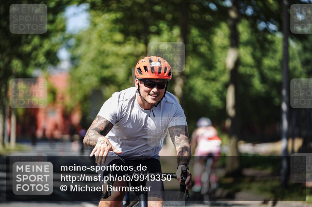 09.08.2026 - GEWOBA Citytriathlon Bremen Michael Burmester http://msf.ph/oto/9949350 09.08.2026 12:49:06 Radfahren 592, 641, 647, 724, 905, 1141, 1149 meine-sportfotos.de