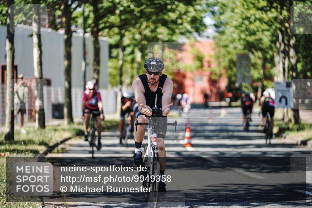 09.08.2026 - GEWOBA Citytriathlon Bremen Michael Burmester http://msf.ph/oto/9949358 09.08.2026 12:49:16 Radfahren 569, 647, 757, 765, 905, 999, 1160 meine-sportfotos.de