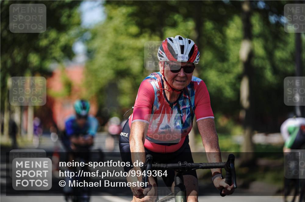 09.08.2026 - GEWOBA Citytriathlon Bremen Michael Burmester http://msf.ph/oto/9949364 09.08.2026 12:49:19 Radfahren 569, 583, 647, 757, 765, 905, 999, 1160 meine-sportfotos.de