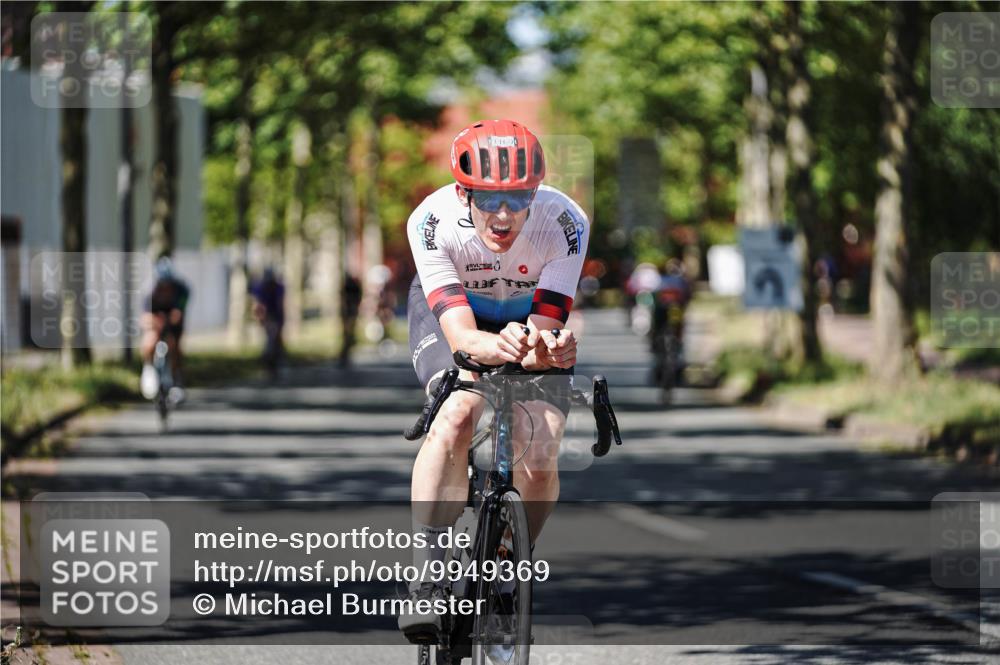 09.08.2026 - GEWOBA Citytriathlon Bremen Michael Burmester http://msf.ph/oto/9949369 09.08.2026 12:49:22 Radfahren 569, 583, 647, 757, 765, 999, 1160 meine-sportfotos.de