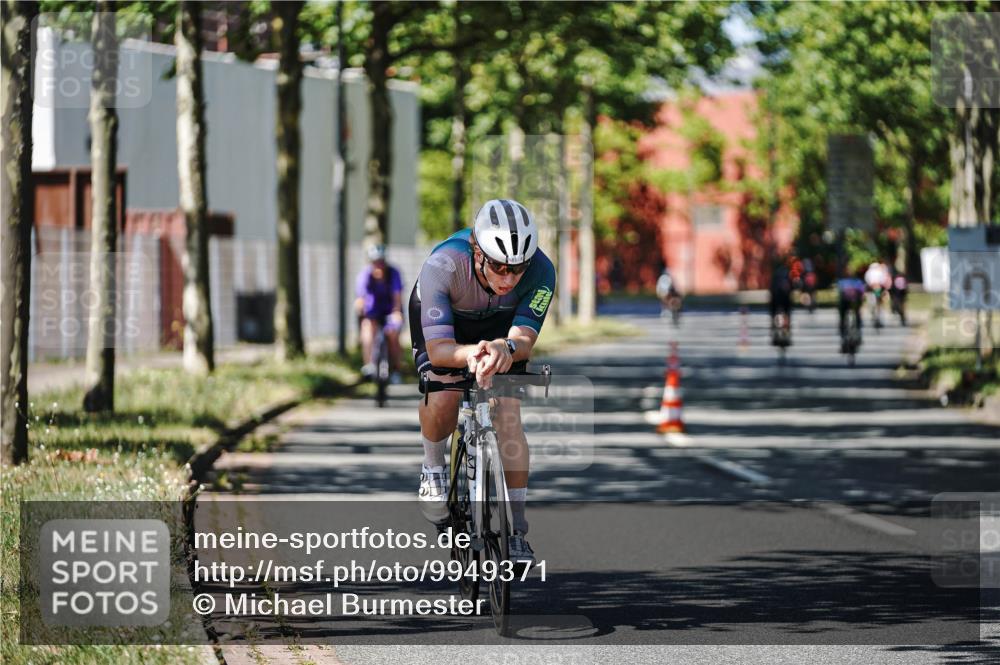 09.08.2026 - GEWOBA Citytriathlon Bremen Michael Burmester http://msf.ph/oto/9949371 09.08.2026 12:49:24 Radfahren 569, 583, 757, 765, 803, 963, 999, 1160 meine-sportfotos.de