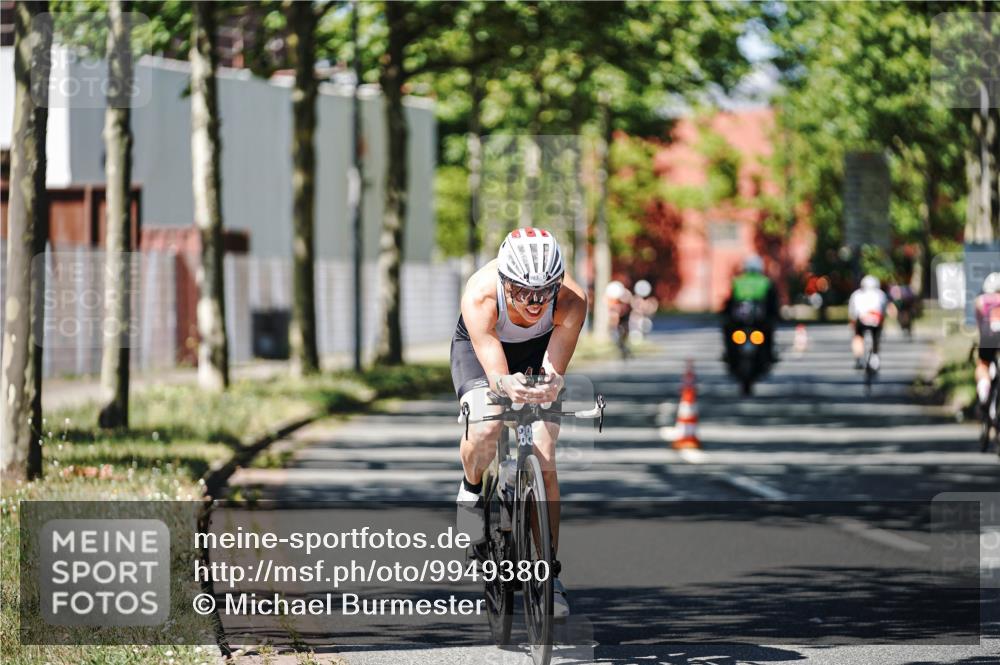 09.08.2026 - GEWOBA Citytriathlon Bremen Michael Burmester http://msf.ph/oto/9949380 09.08.2026 12:49:29 Radfahren 569, 583, 710, 757, 765, 803, 924, 963, 983, 999, 1160 meine-sportfotos.de