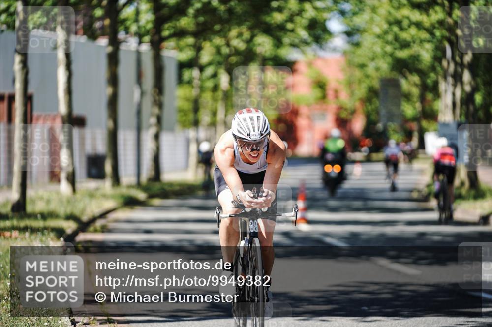 09.08.2026 - GEWOBA Citytriathlon Bremen Michael Burmester http://msf.ph/oto/9949382 09.08.2026 12:49:29 Radfahren 569, 583, 710, 757, 765, 803, 924, 963, 983, 999, 1160 meine-sportfotos.de
