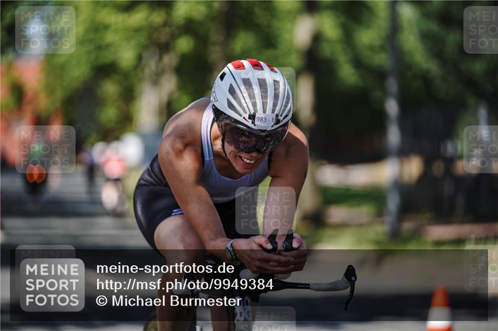 09.08.2026 - GEWOBA Citytriathlon Bremen Michael Burmester http://msf.ph/oto/9949384 09.08.2026 12:49:30 Radfahren 569, 583, 710, 757, 803, 924, 963, 983, 1160 meine-sportfotos.de