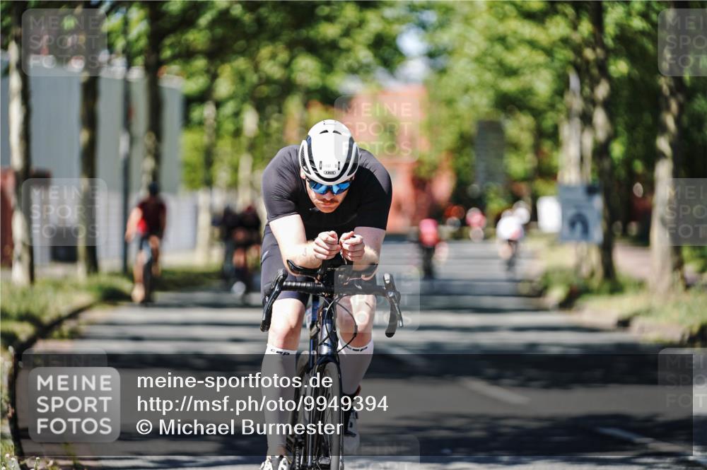 09.08.2026 - GEWOBA Citytriathlon Bremen Michael Burmester http://msf.ph/oto/9949394 09.08.2026 12:49:41 Radfahren 680, 710, 803, 852, 874, 924, 963, 983, 1150 meine-sportfotos.de
