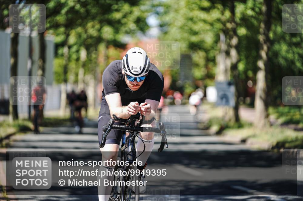 09.08.2026 - GEWOBA Citytriathlon Bremen Michael Burmester http://msf.ph/oto/9949395 09.08.2026 12:49:42 Radfahren 680, 710, 803, 852, 874, 924, 963, 983, 1150 meine-sportfotos.de